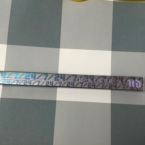 Urban Decay 24/7 glide on eye pencil in Perversion